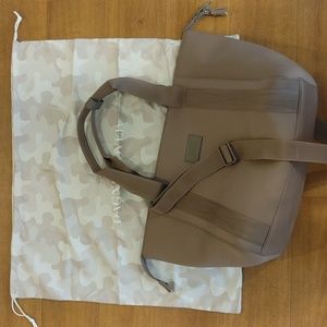 Dagne Dover Medium Landon Carryall - Dune